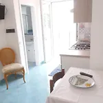Gromano ايسكيا