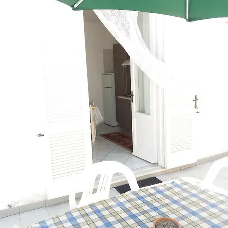 Apartament Gromano